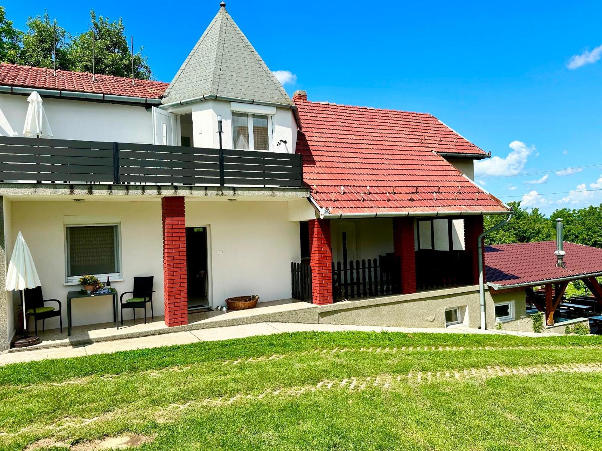 Szent Orban Panzio - Kutyabarat Apartmanok Zalakaros Buitenkant foto