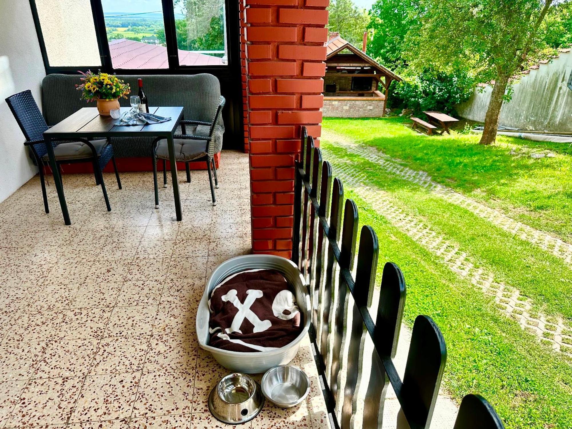 Szent Orban Panzio - Kutyabarat Apartmanok Zalakaros Buitenkant foto